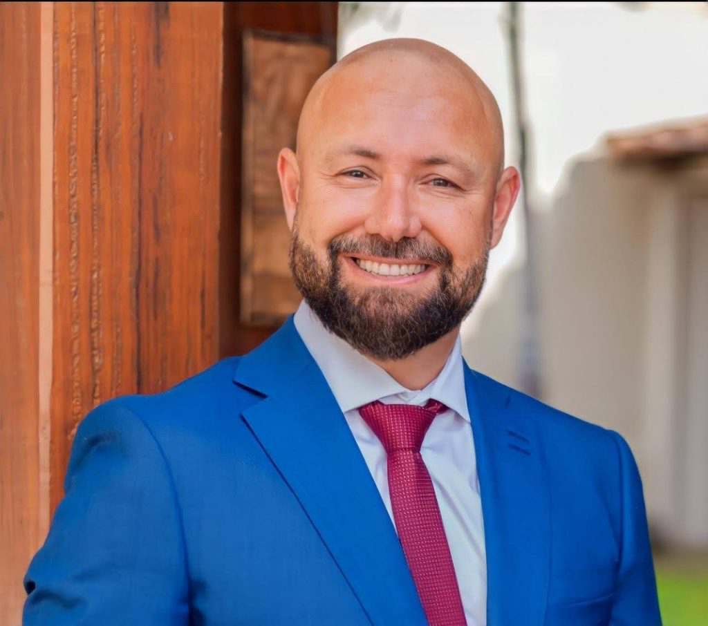 Na imagem, o líder político Moacir Martins Da Costa Junior